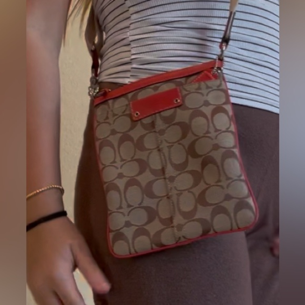 vintage Coach crossbody bag